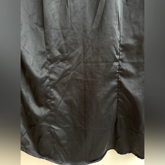 ASOS Design Sleek Button-Down Dress Shirt Black Satin Size Medium - Picture 7 of 9